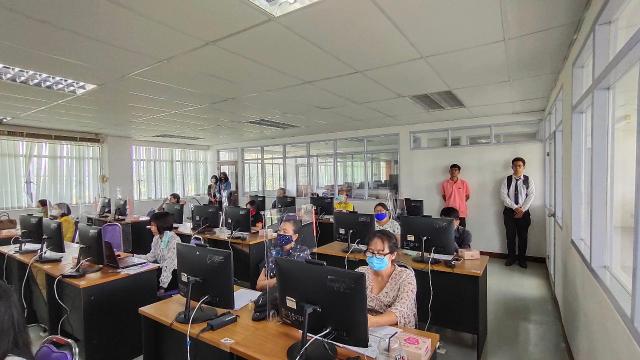 4. กิจกรรมการประมวลผลข้อมูลจากแบบสอบถามระดับบุคคลและครอบครัว วันที่ 22 กรกฎาคม 2563 ณ ห้องปฏิบัติการคอมพิวเตอร์ 25704 อาคารศูนย์ภาษาและคอมพิวเตอร์ ชั้น 7 มหาวิทยาลัยราชภัฏกำแพงเพชร